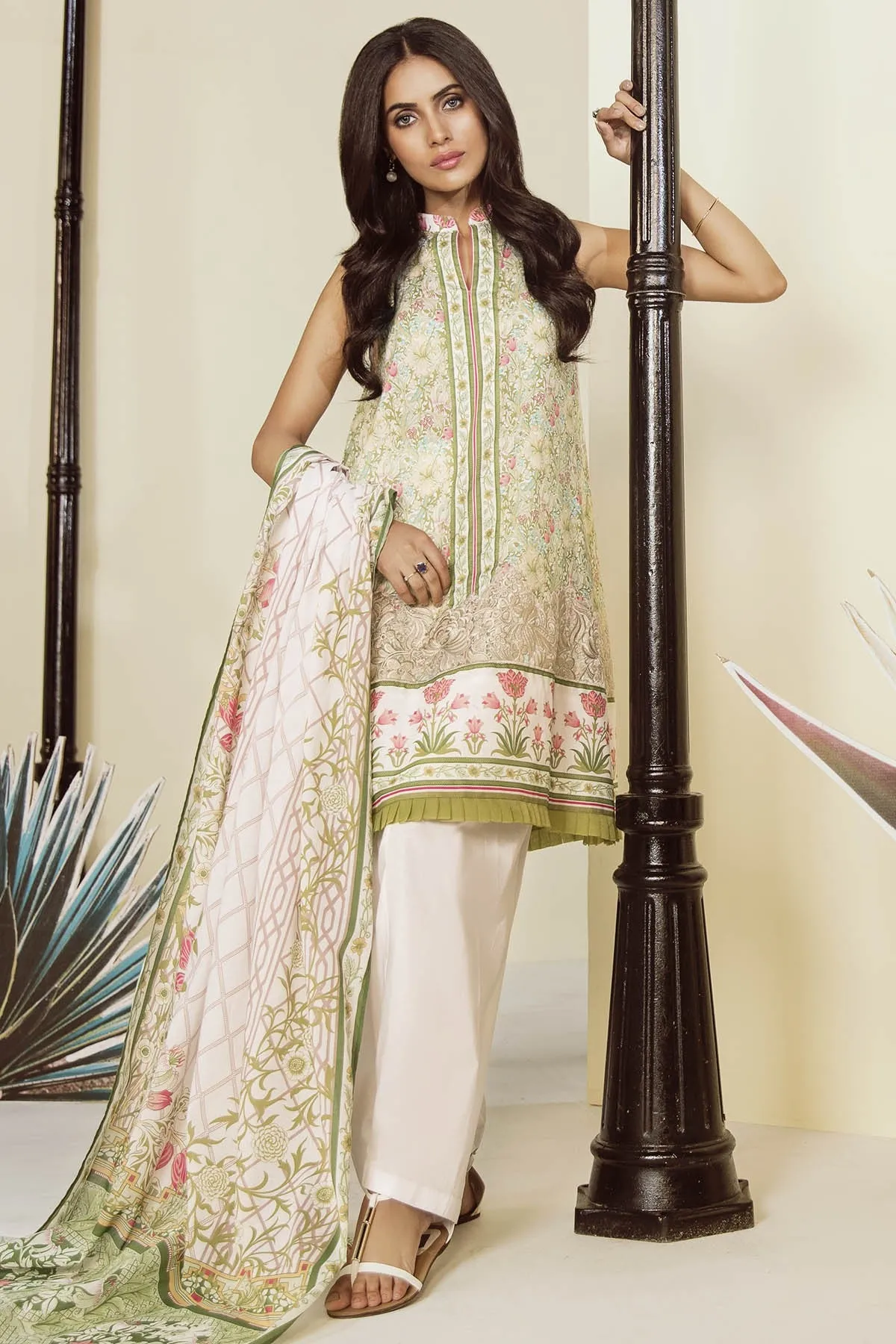 AlKaram Cambric Collection 2018 – 3 Piece Embroidered – MS-12.1-18-Green