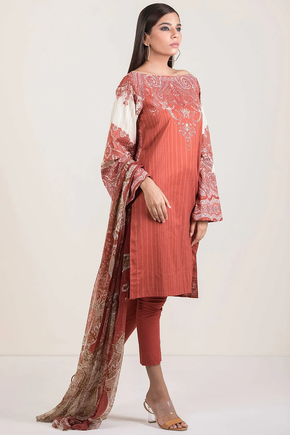 AlKaram Cambric Collection 2018 – 3 Piece Embroidered with Chiffon Printed Dupatta – MS-05-18-Red