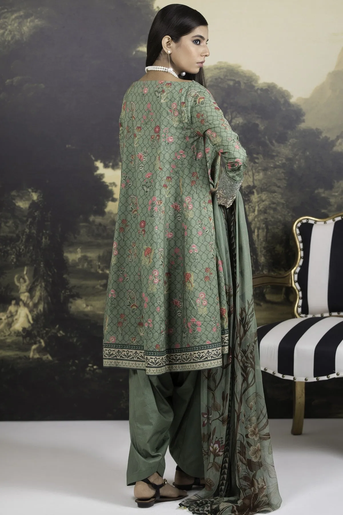 AlKaram Cambric Collection 2018 – 3 Piece Embroidered with Chiffon Printed Dupatta – MS-2.1-18-Green