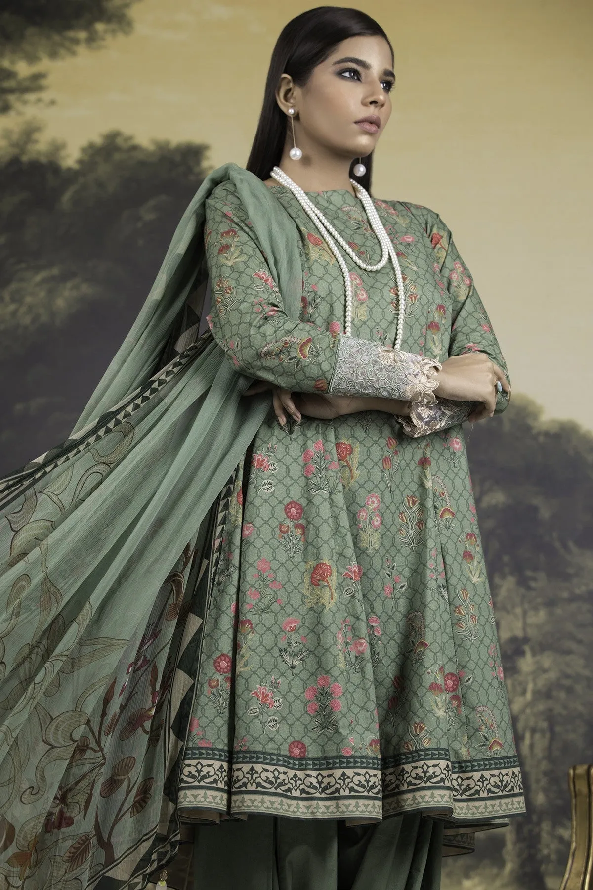 AlKaram Cambric Collection 2018 – 3 Piece Embroidered with Chiffon Printed Dupatta – MS-2.1-18-Green