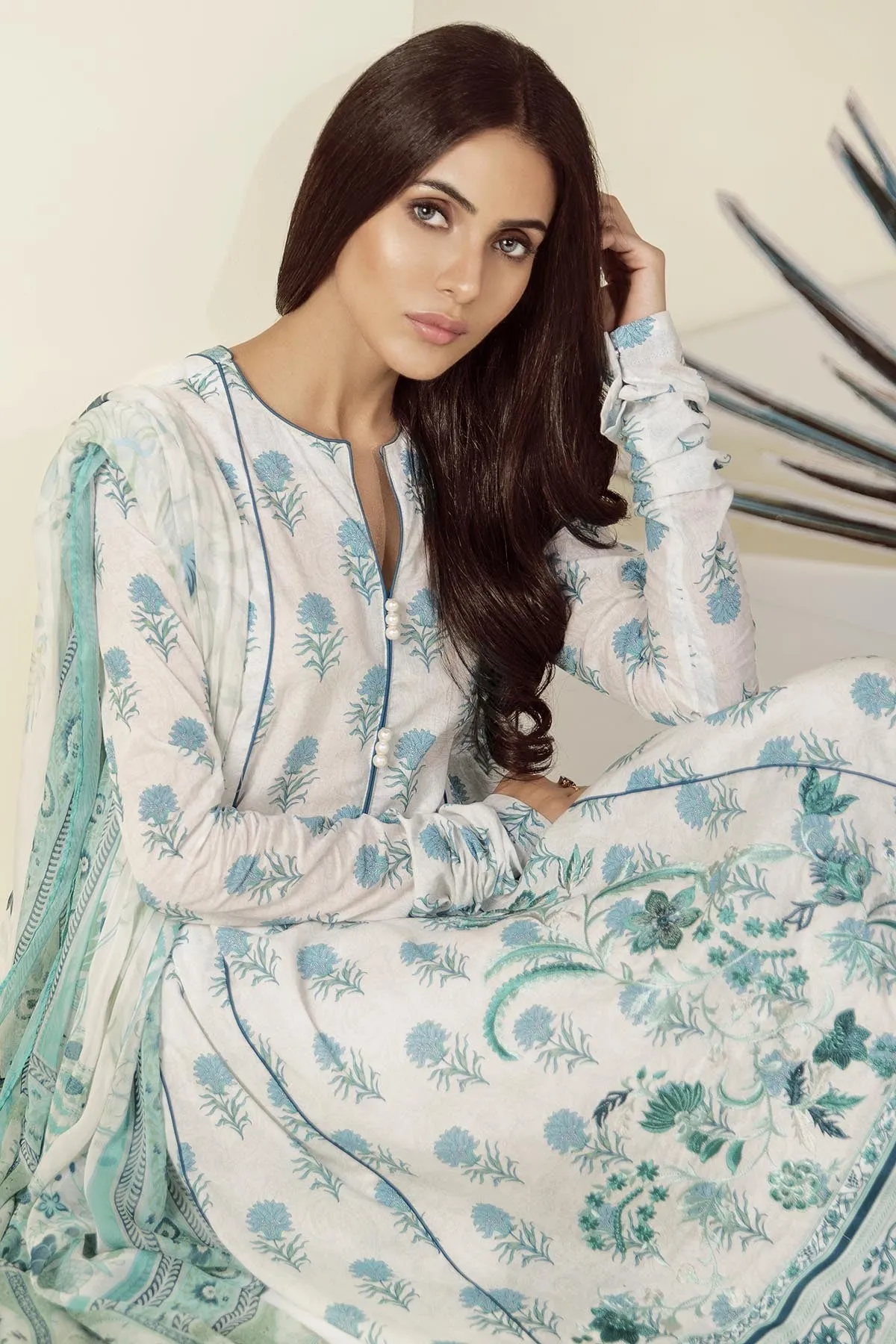 AlKaram Mid Summer 2018 – 3 Piece Embroidered with Chiffon Printed Dupatta – MS-9.1-18-Blue