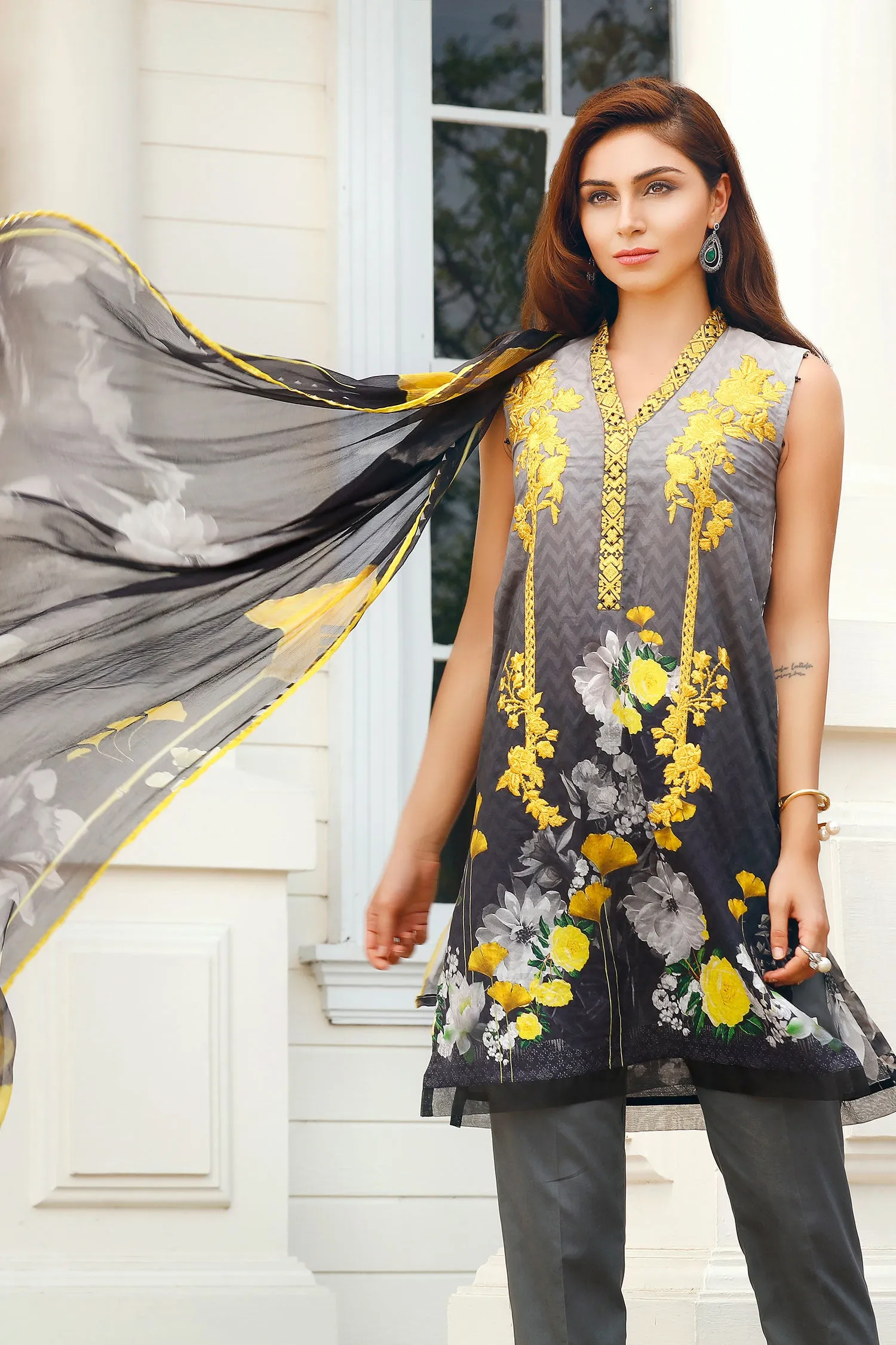 Baroque Embroidered Chantelle Lawn Collection Vol-1 – Black Dream