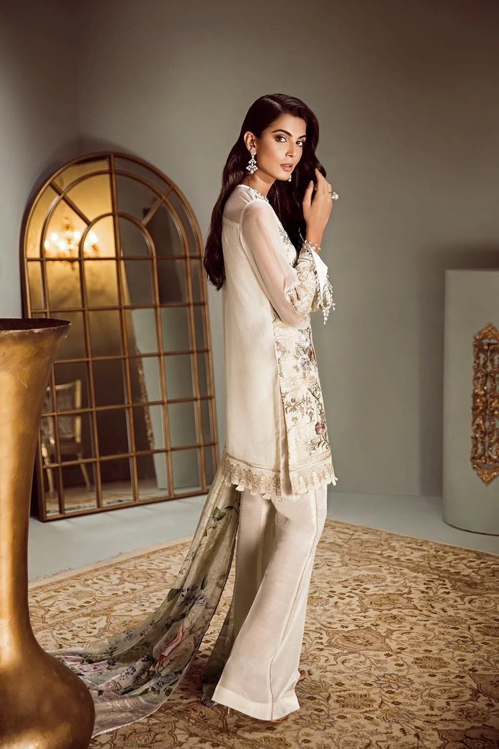 Baroque Isabella Embroidered Chiffon Collection 2018 – Nirvana