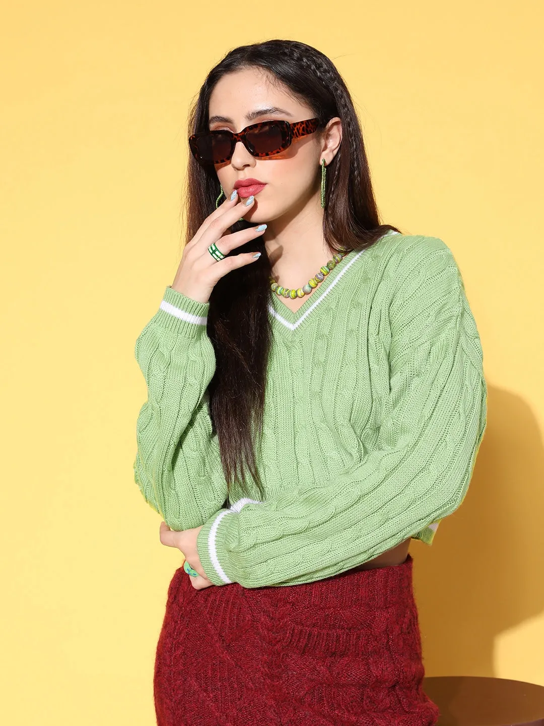 Berrylush Women Green Cable Knitted Pattern V-Neck Acrylic Straight Hem Cropped Pullover