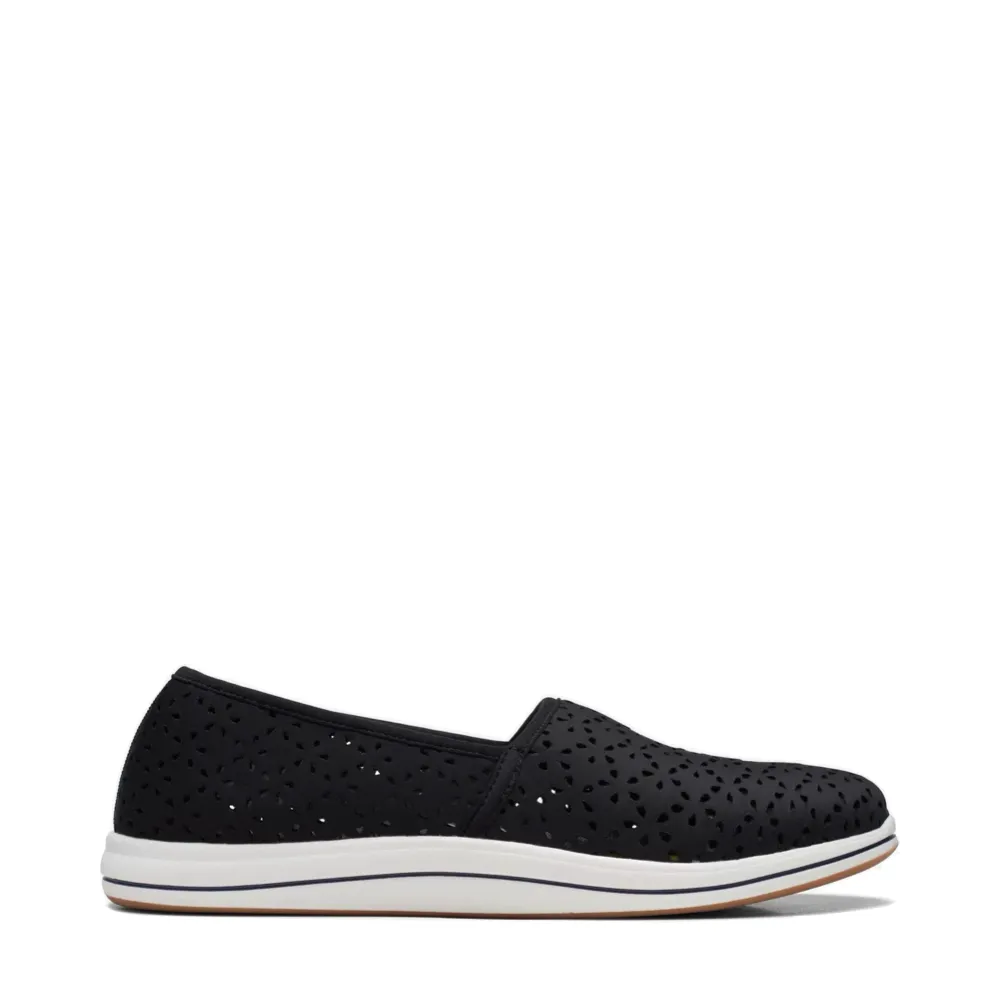 Clarks Women's Breeze Emily Perfed Slip On (Black)