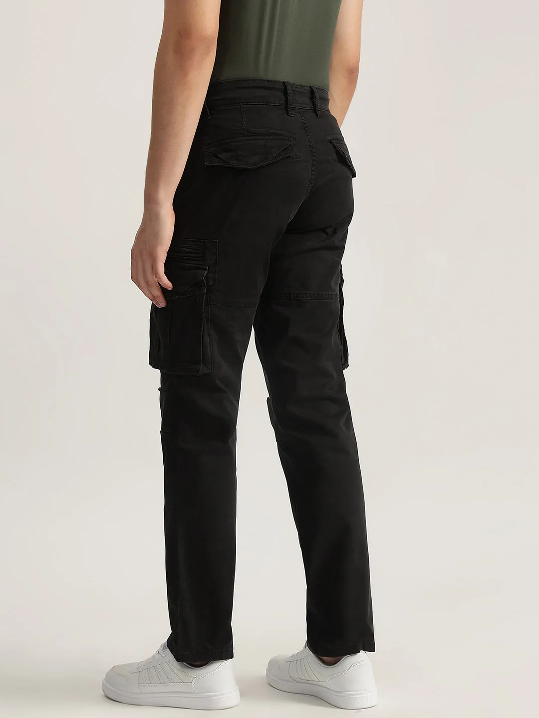 Iconic Men Black Solid Regular Fit Cargo Trouser