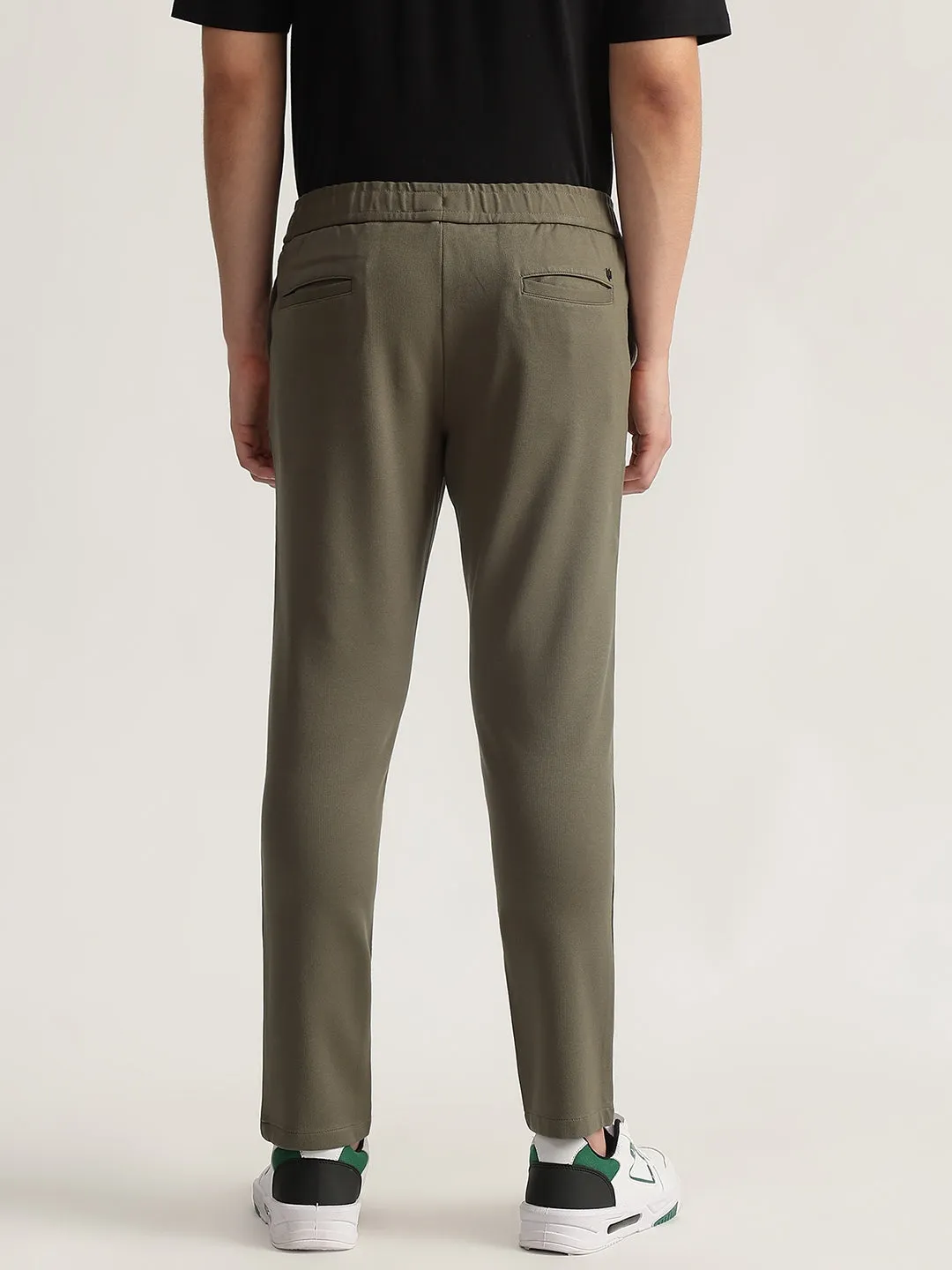 Iconic Men Green Solid Regular Fit Flat-Front Trouser