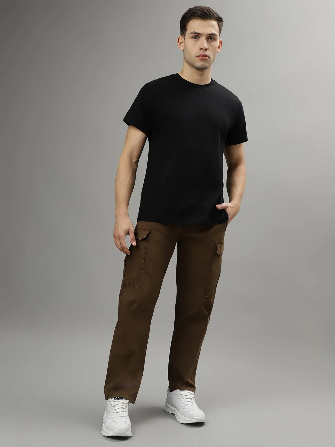 Iconic Men Solid Mid-rise Regular Fit Cargo Trousers