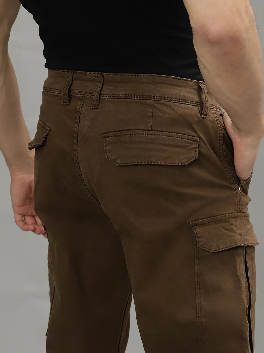 Iconic Men Solid Mid-rise Regular Fit Cargo Trousers