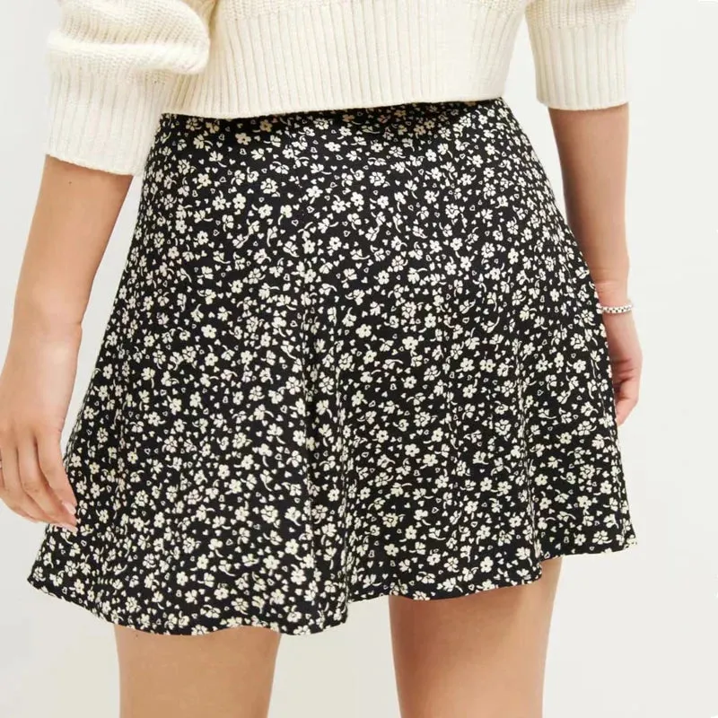 Ines Retro Floral Print Mini Skirt