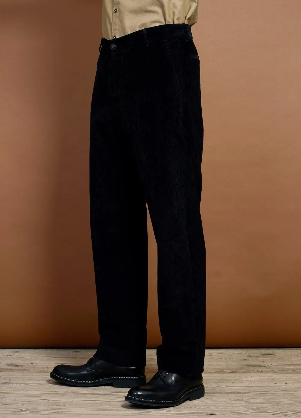 KEN | Wide Cut Trousers | Black