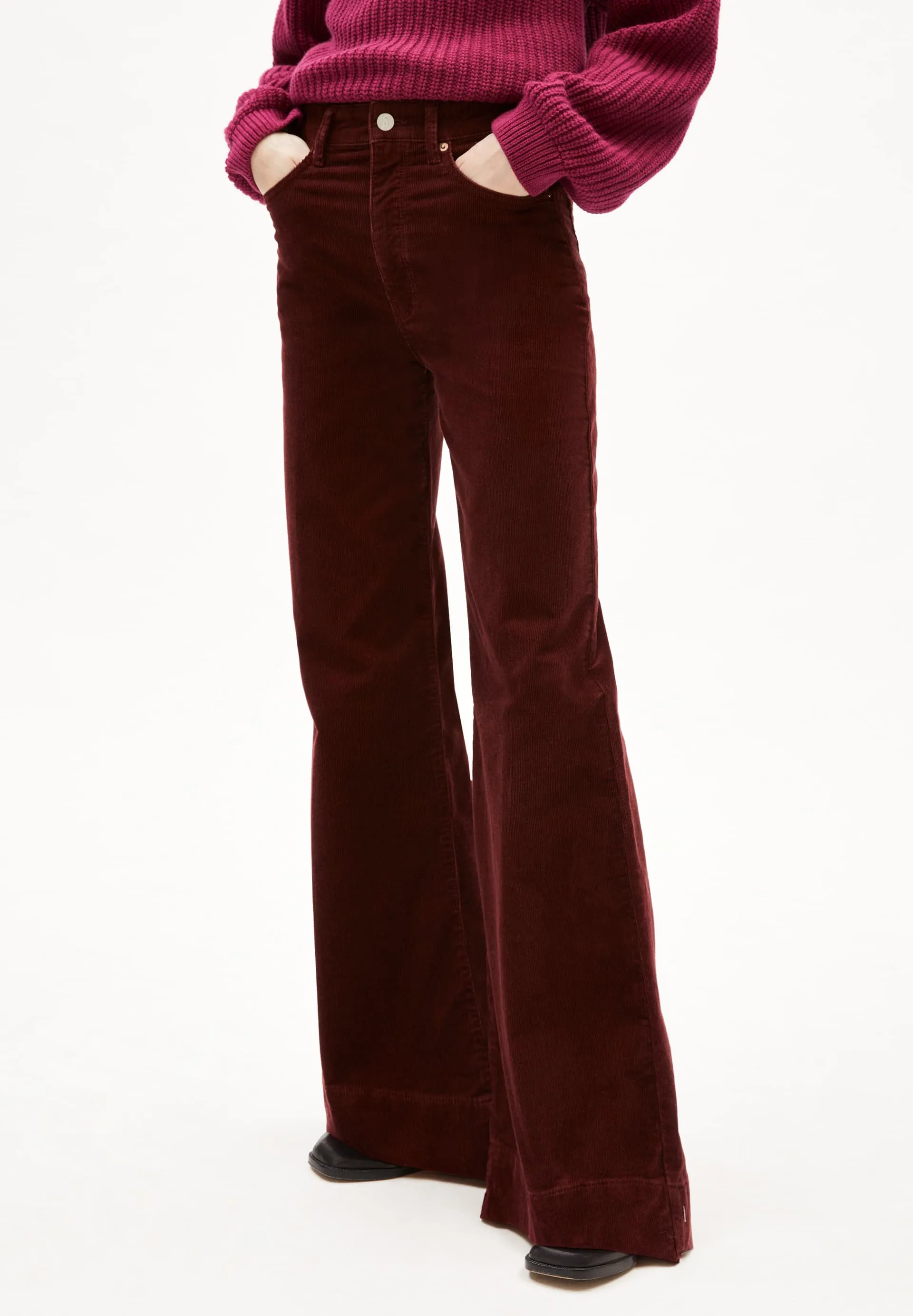 LAST ONE in 32/32 - Murliaa Corduroy Pants - Cranberry Juice