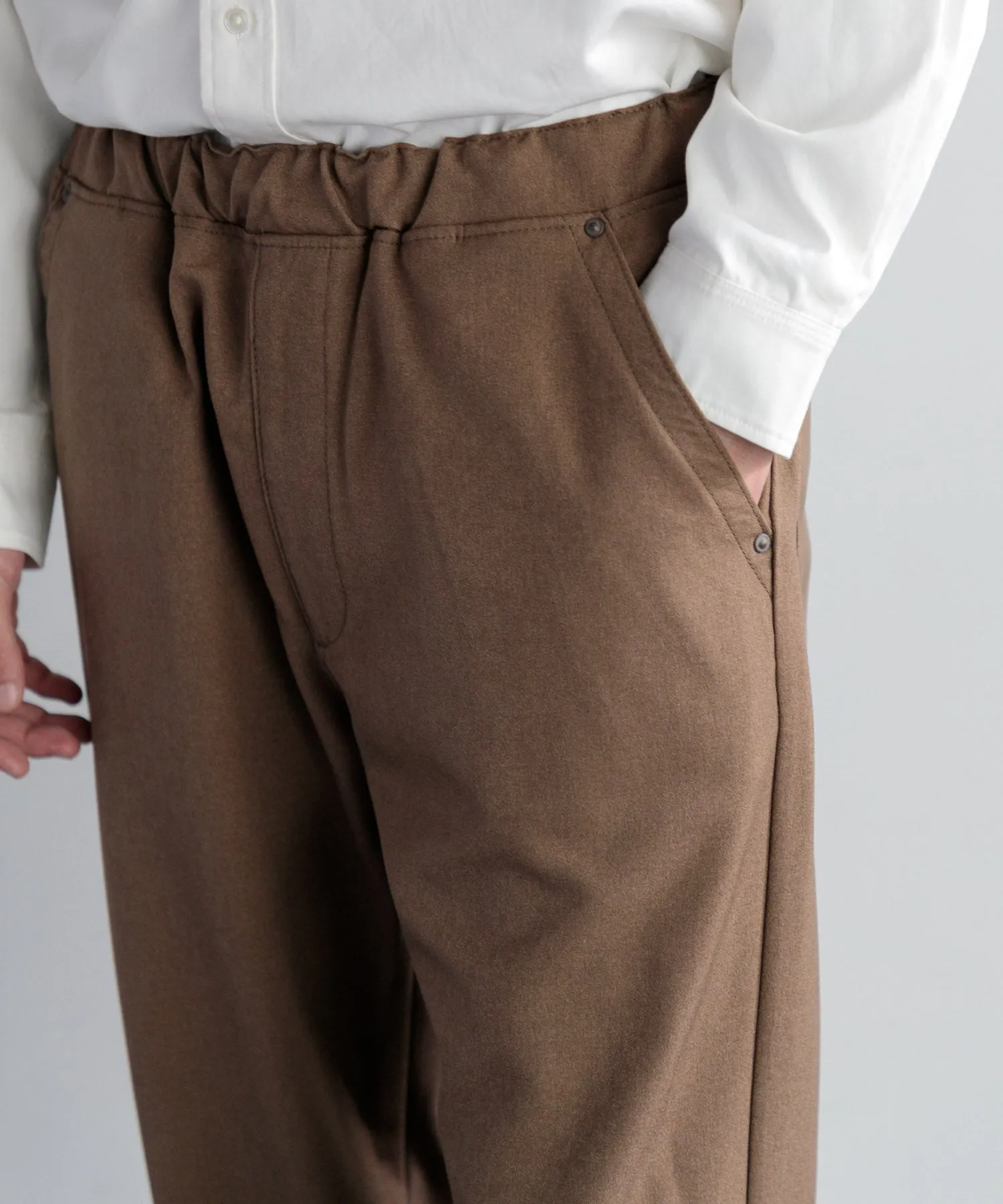 【MEN , WOMEN】Lee Fleeasy Narrow ウールライクツイル