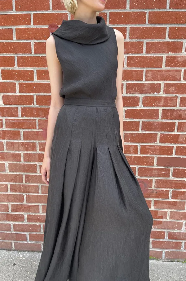 Pleated Wide Leg Pants in Black