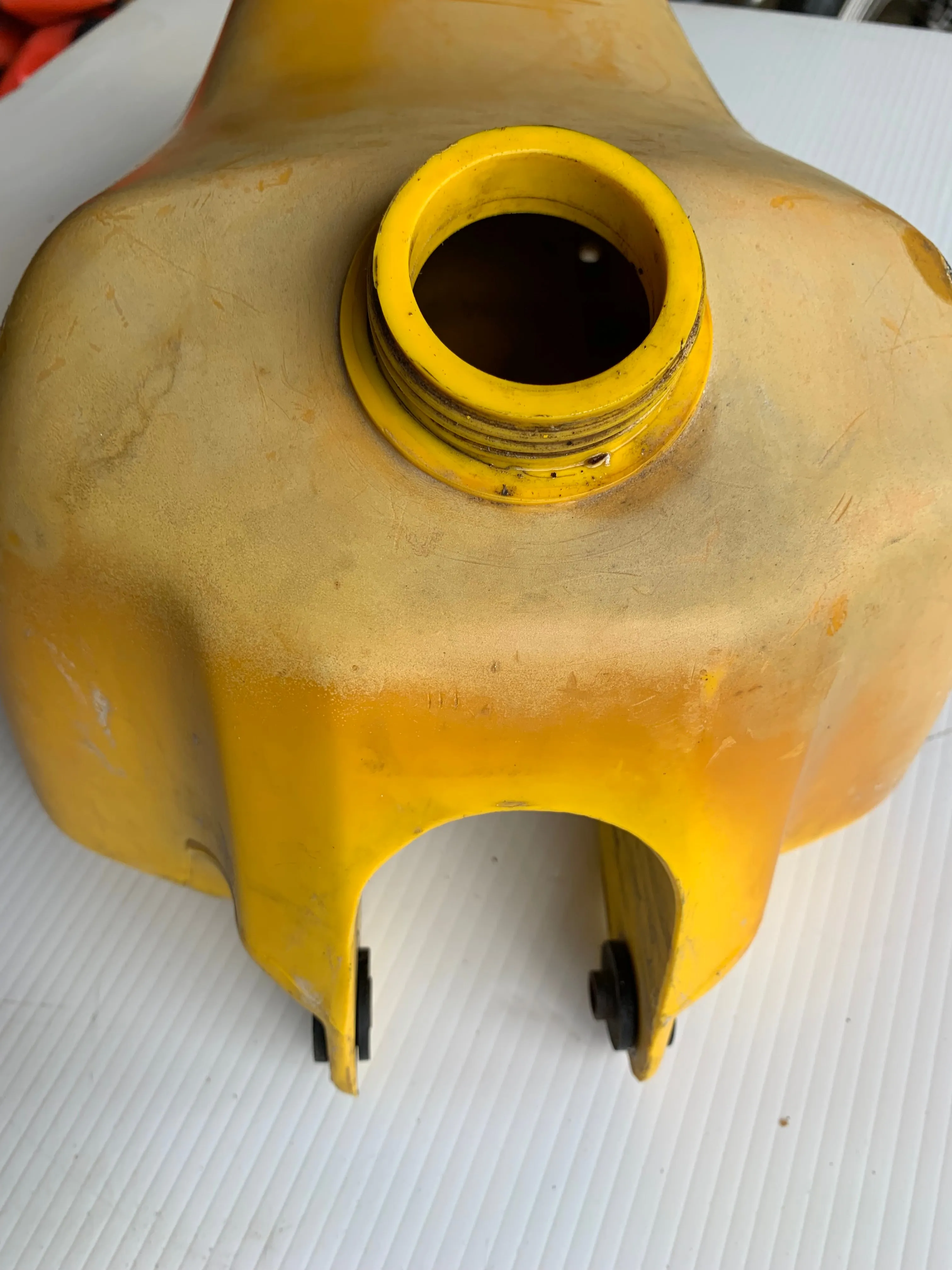 RM125 Gas Tank 1981-1983