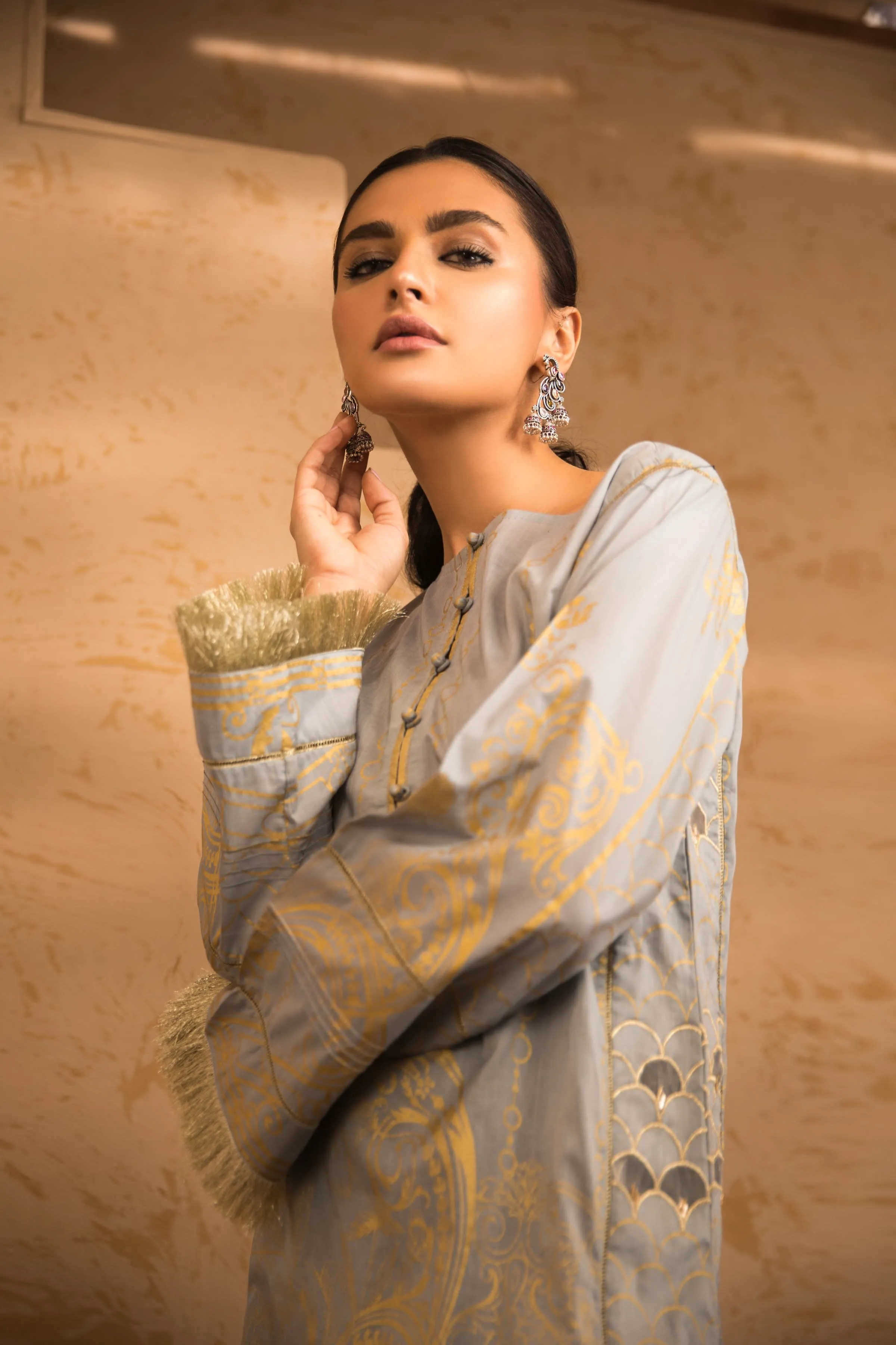 Sapphire Naqsh Dar Lawn Eid Collection Vol-V – Baroque Rain B