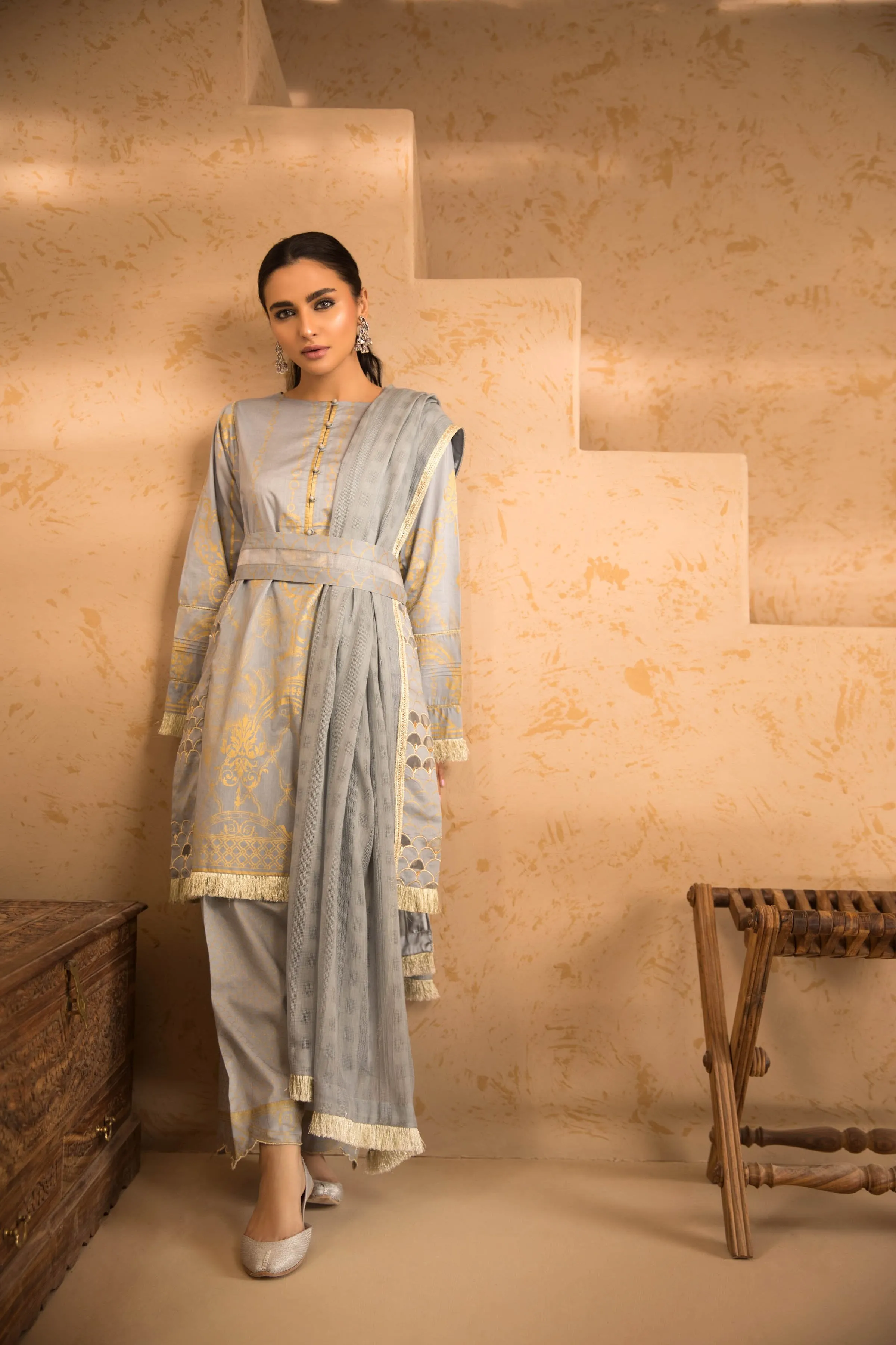 Sapphire Naqsh Dar Lawn Eid Collection Vol-V – Baroque Rain B