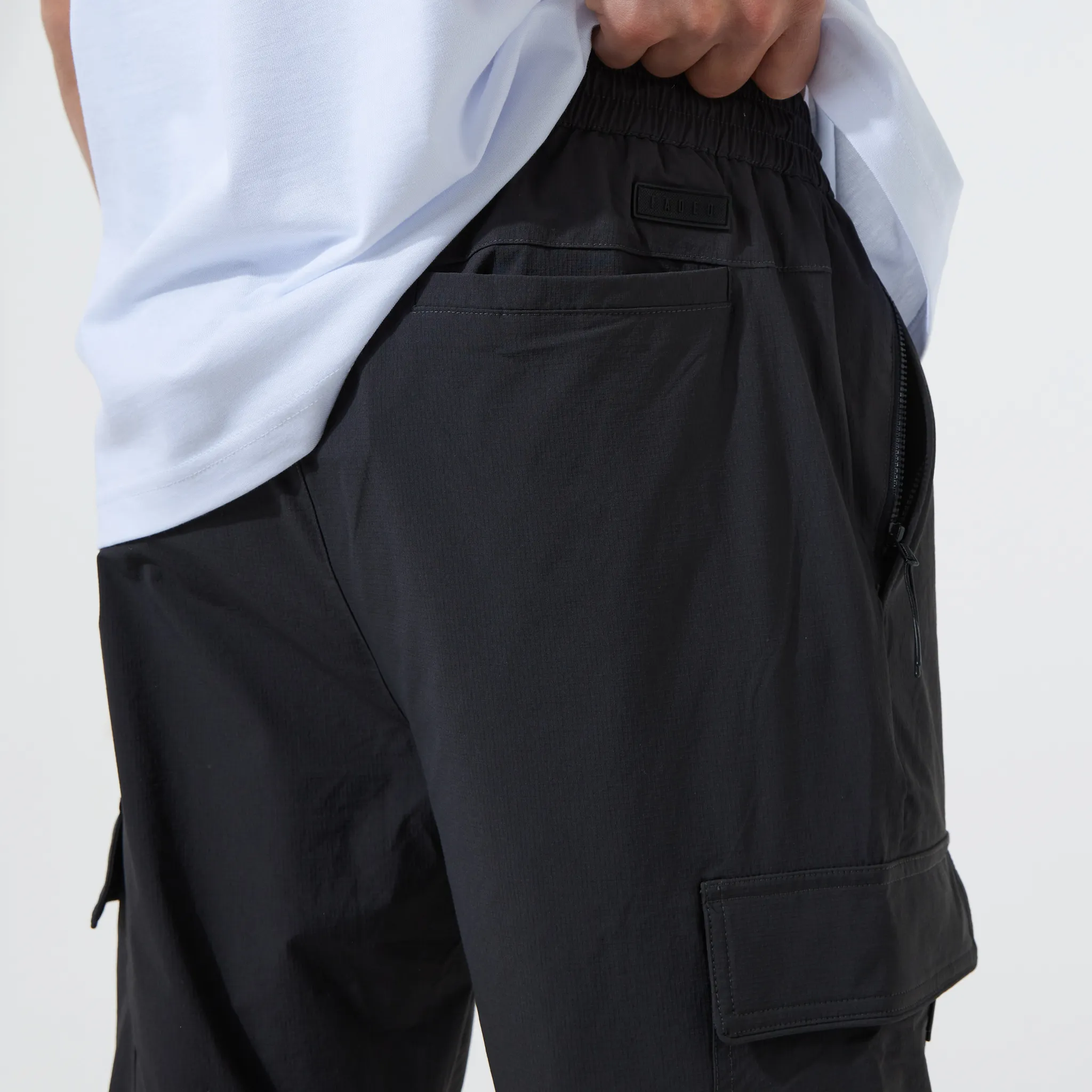 Straight Split Cargo Pant | Charcoal