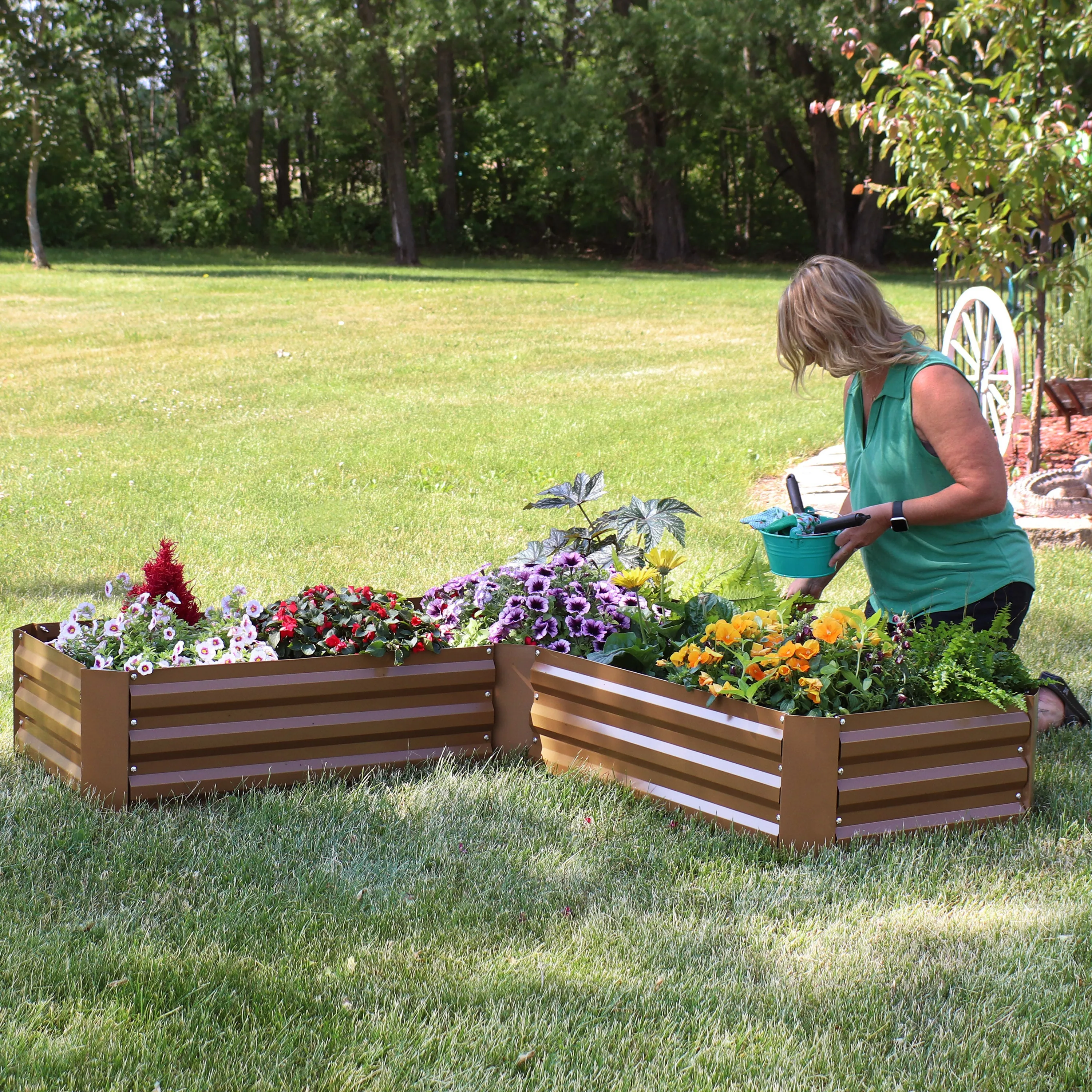 Sunnydaze L-Shaped Galvanized Steel Raised Garden Bed