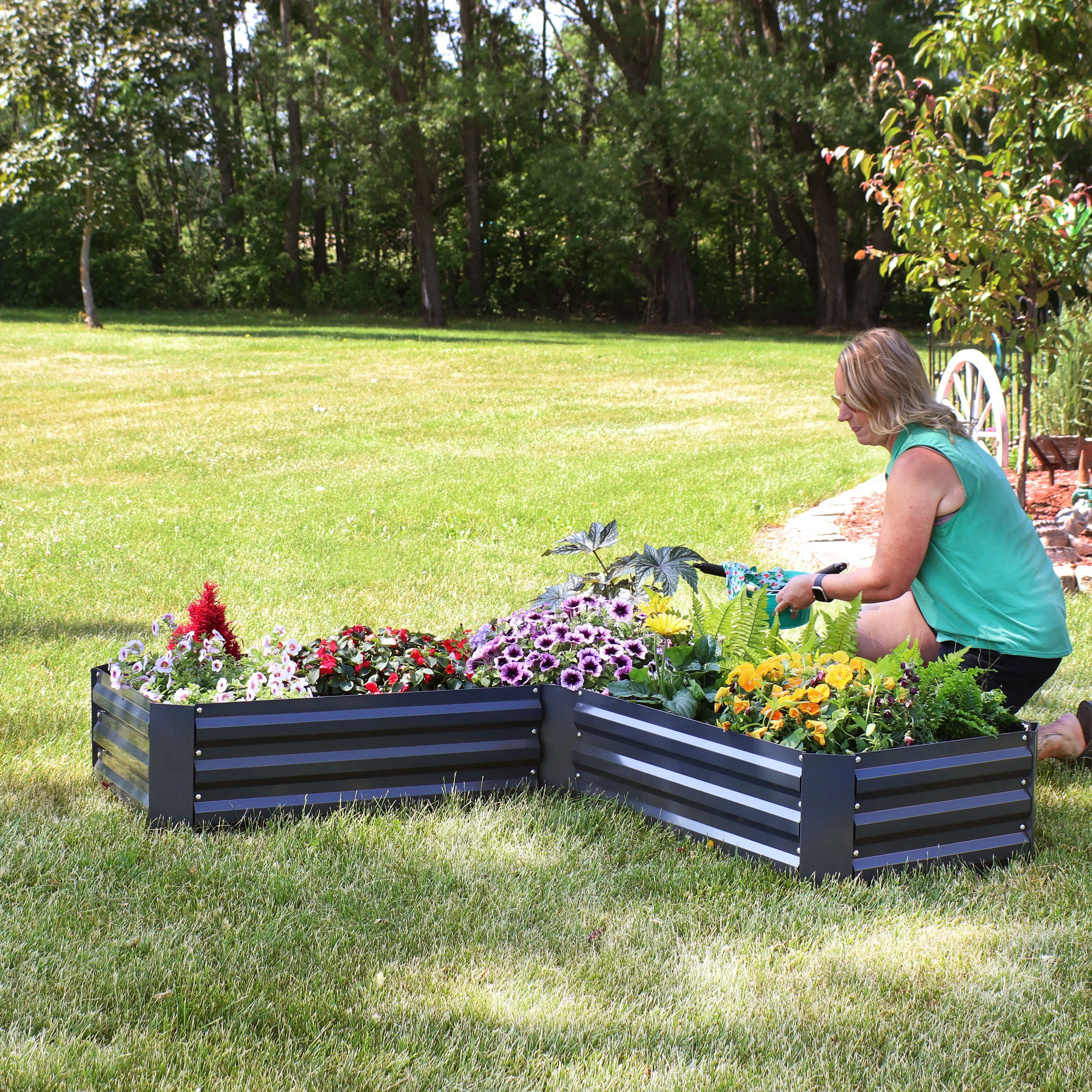 Sunnydaze L-Shaped Galvanized Steel Raised Garden Bed