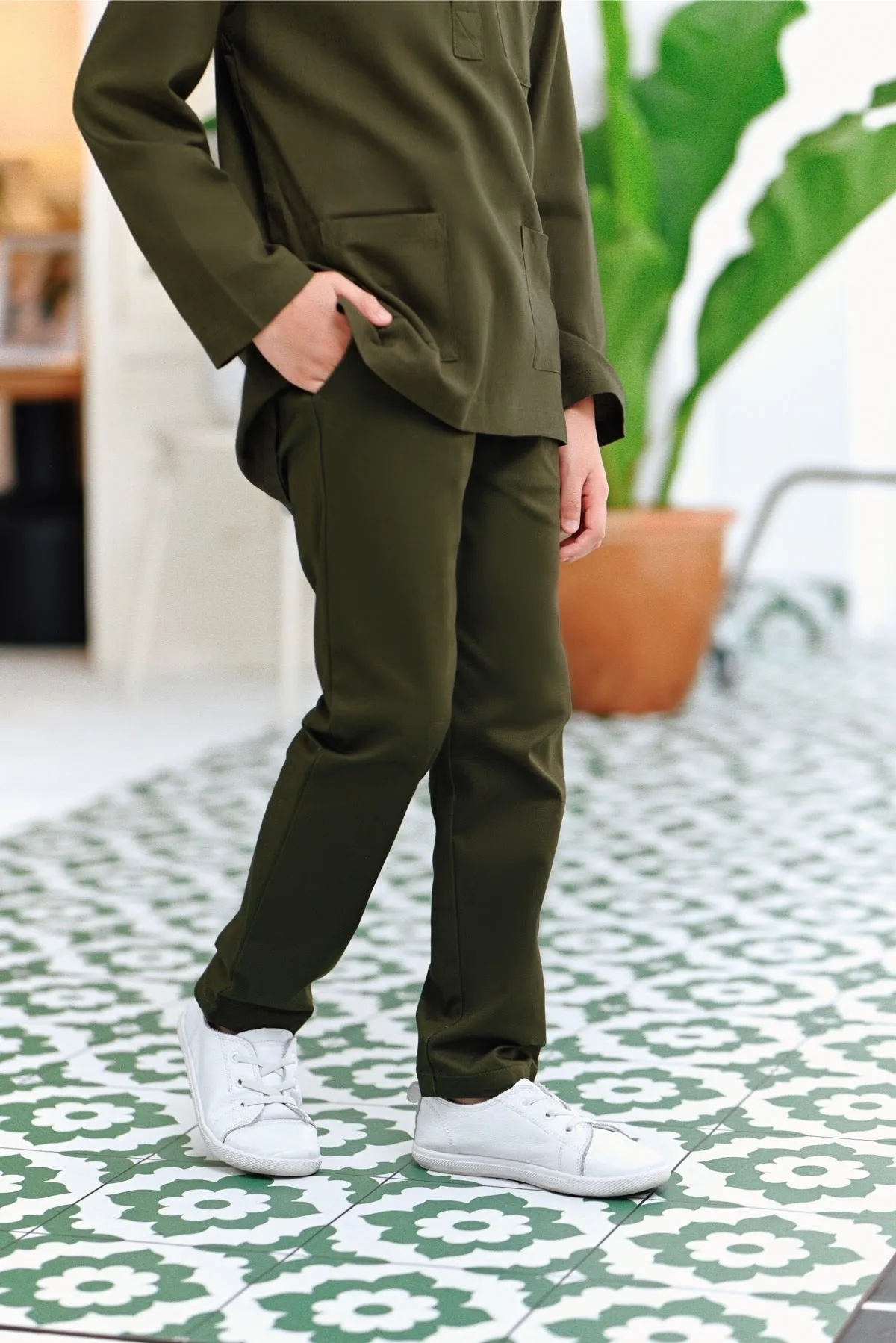 The Perfect Slim Fit Pants - Olive