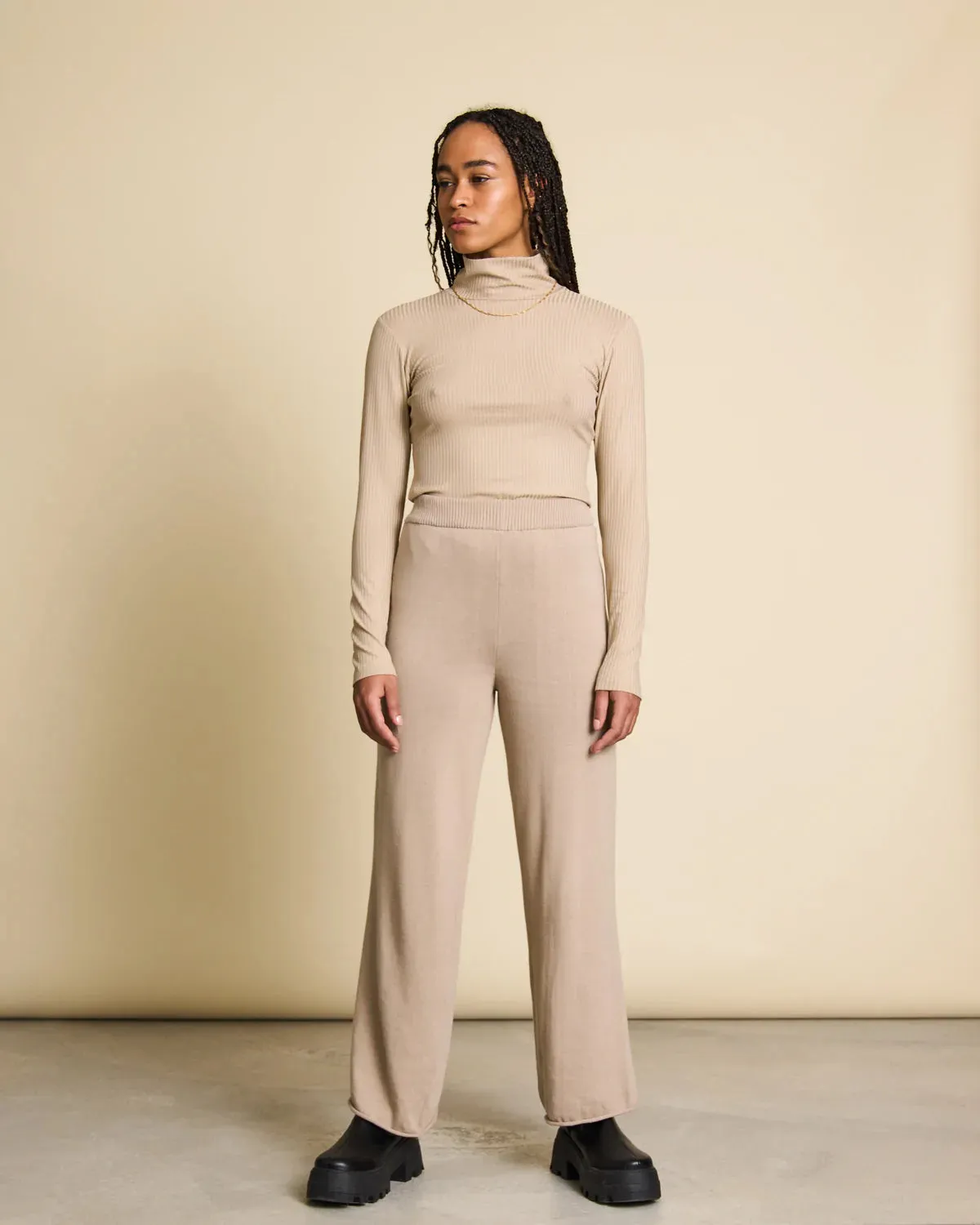 Turtle neck MIO RIB almond TENCEL™ | Jan ´n June