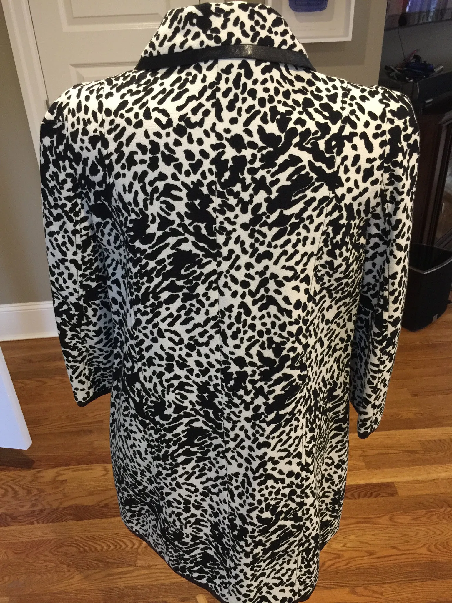 Very Chic Tibi Coat