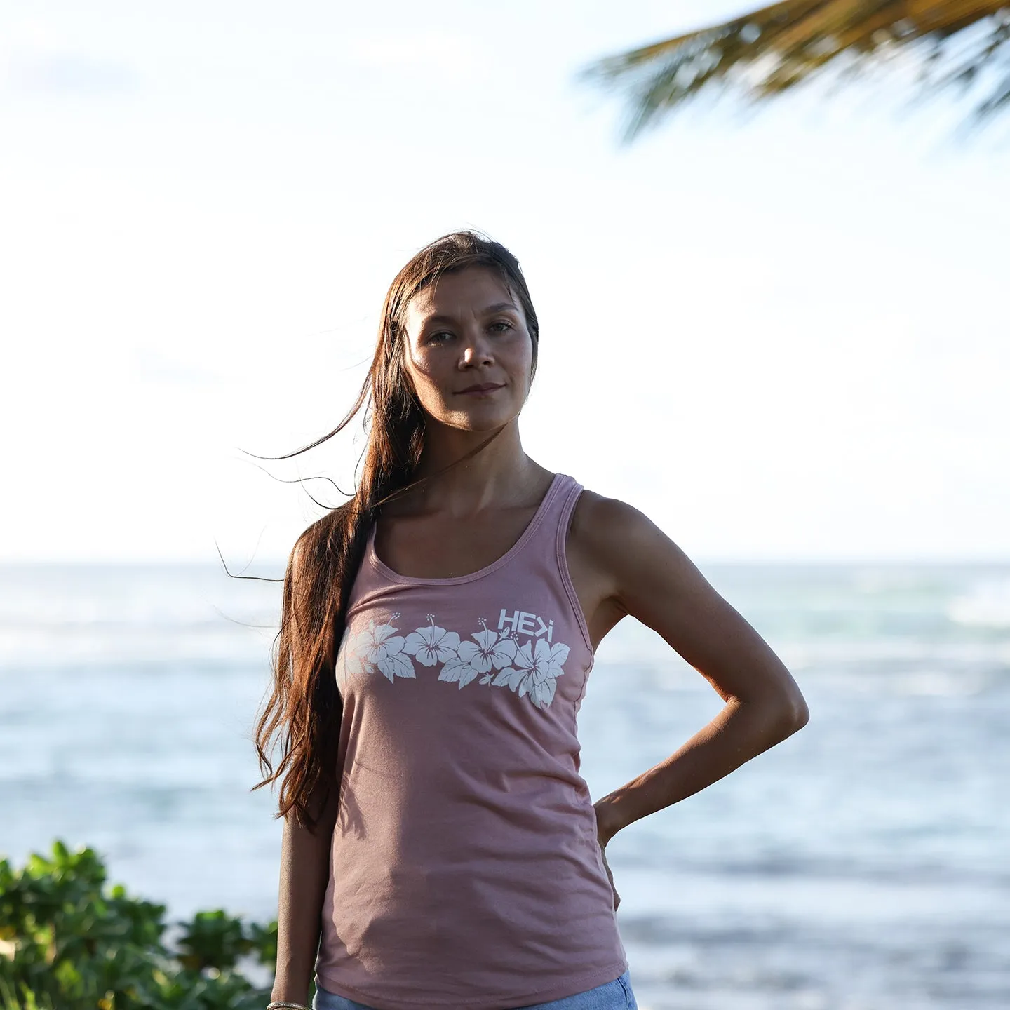 WOMEN'S ALOHA FRIDAY TANK IN DESERT PINK