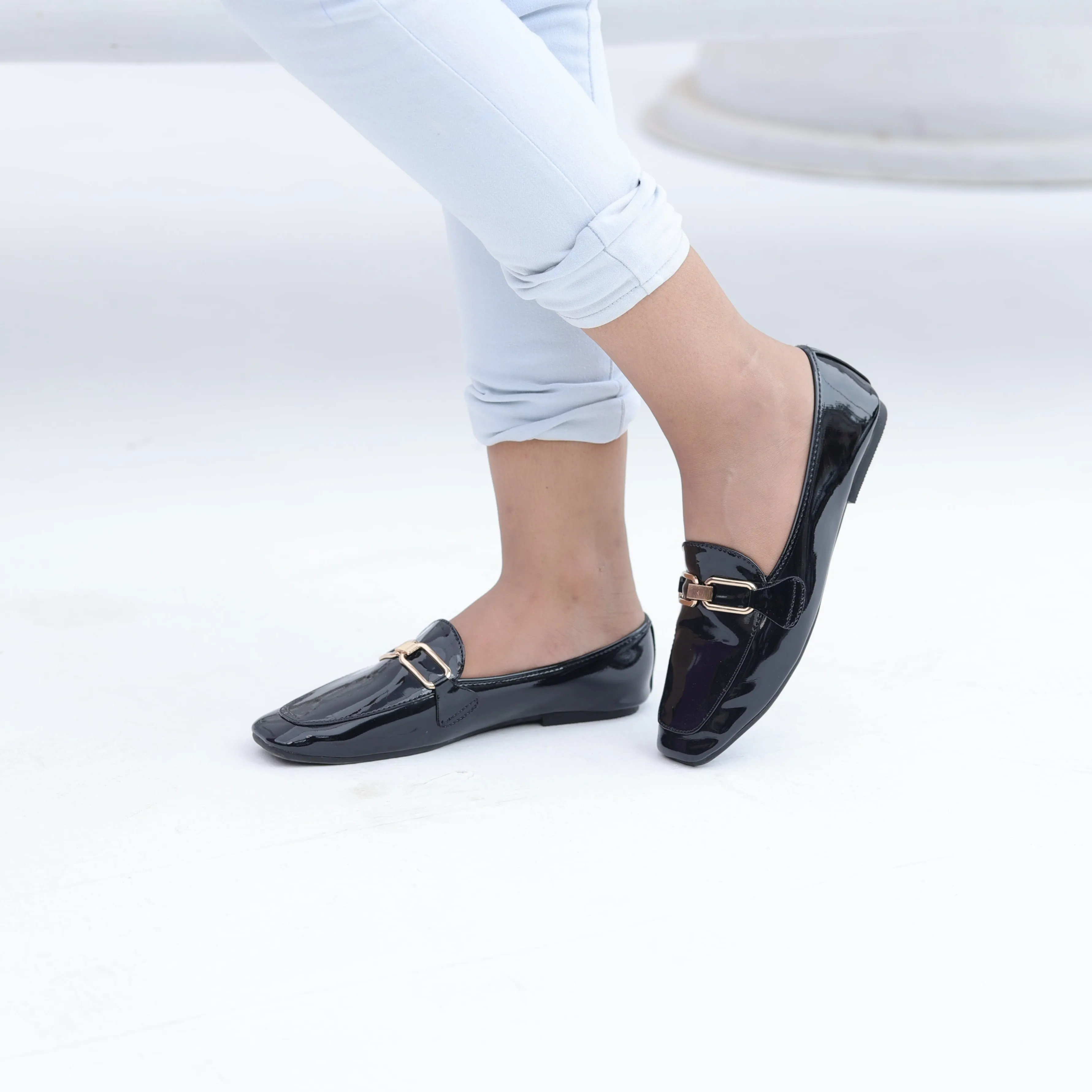 Women's Glossy Moccs